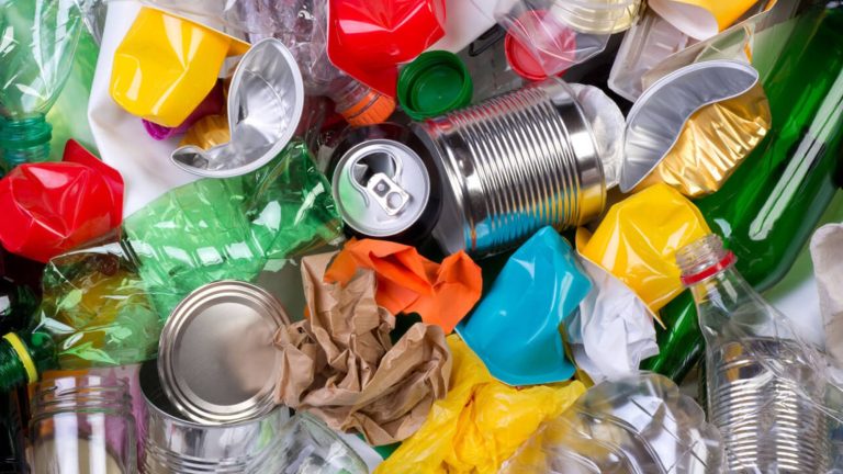 A household waste consisiting of cans and various other items